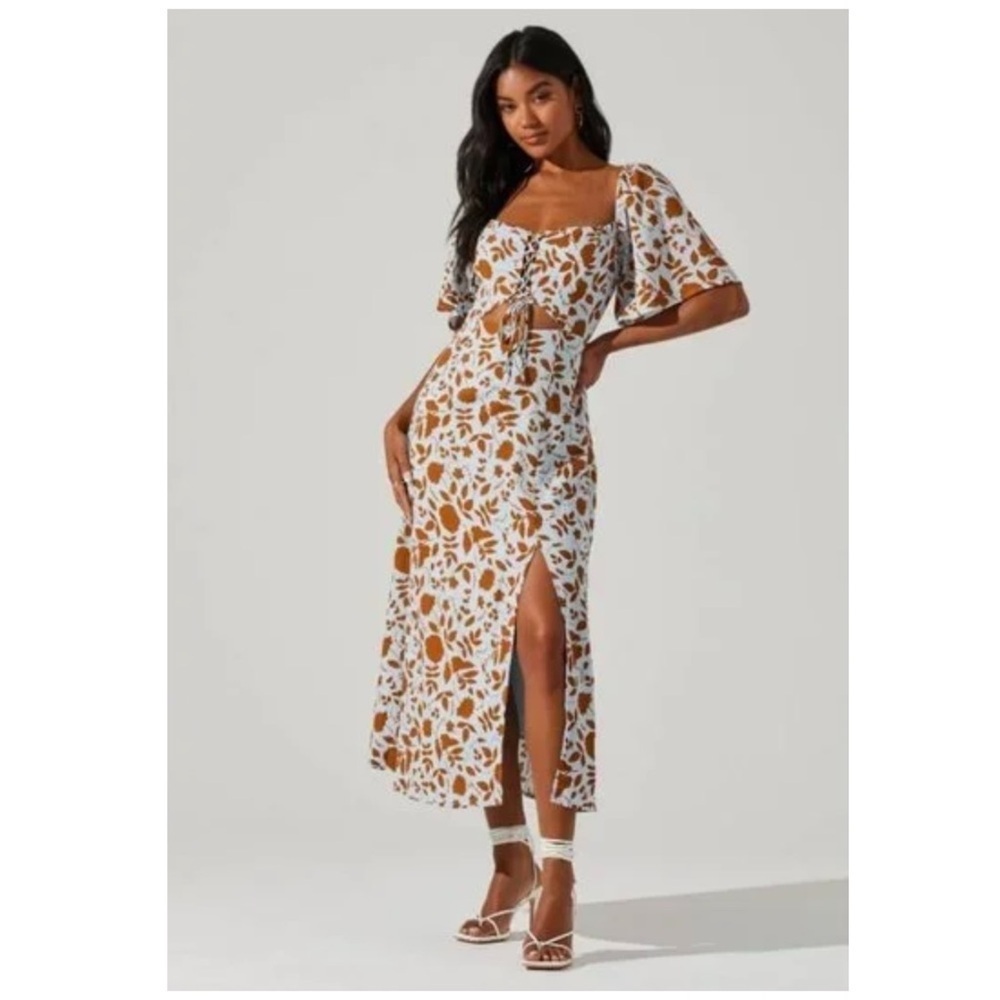 ASTR | Flirty Romantic Lace Up Flutter Sleeve Cut Out Midi Dress | S